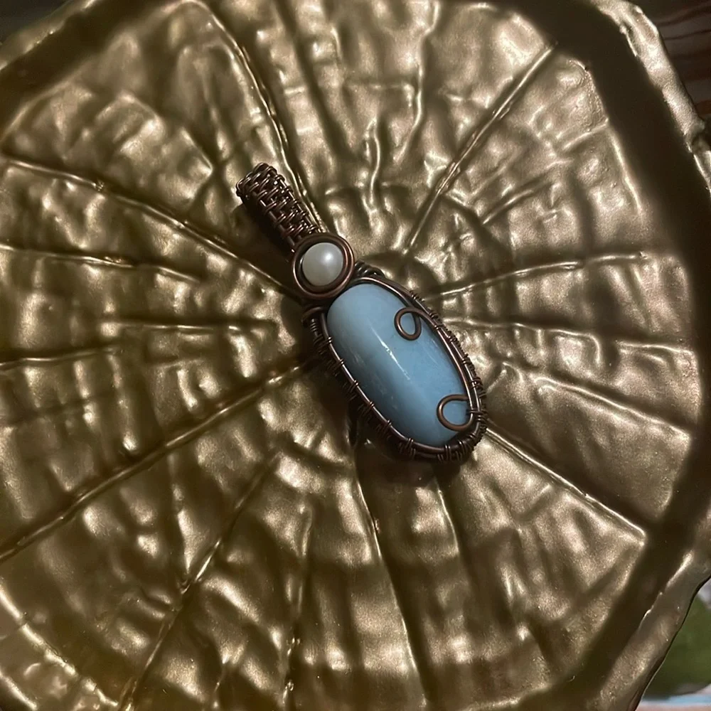 Copper Wrapped Stone and Pearl Pendant - Picture 2 of 2
